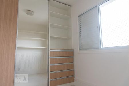 Quarto 1 de apartamento para alugar com 3 quartos, 75m² em Vila Firmiano Pinto, São Paulo