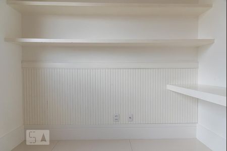 Quarto 1 de apartamento para alugar com 3 quartos, 75m² em Vila Firmiano Pinto, São Paulo