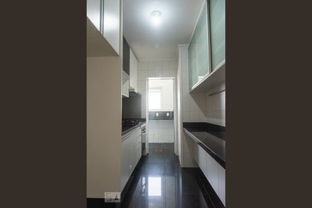 Apartamento para alugar com 75m², 3 quartos e 1 vaga Apartamento para alugar com 75m², 3 quartos e 1 vagaCozinha