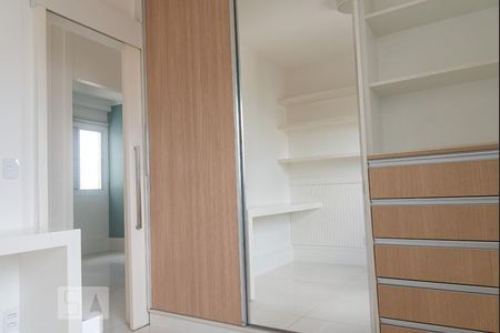 Quarto 1 de apartamento para alugar com 3 quartos, 75m² em Vila Firmiano Pinto, São Paulo