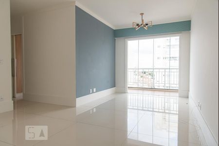 Sala de apartamento para alugar com 3 quartos, 75m² em Vila Firmiano Pinto, São Paulo