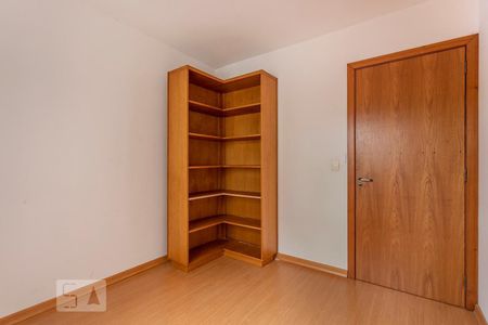 Quarto de apartamento à venda com 2 quartos, 79m² em Petrópolis, Porto Alegre