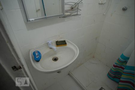 Banheiro de apartamento para alugar com 1 quarto, 25m² em Centro, Rio de Janeiro