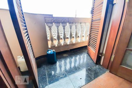 Casa à venda com 606m², 4 quartos e 6 vagasVaranda da Suíte 4