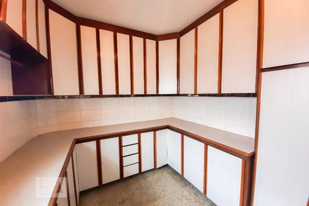 Casa à venda com 606m², 4 quartos e 6 vagasCozinha