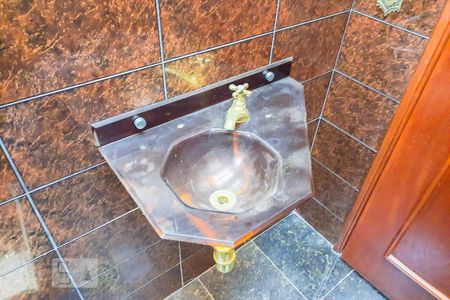 Casa à venda com 606m², 4 quartos e 6 vagasLavabo