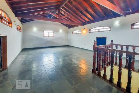 Casa à venda com 606m², 4 quartos e 6 vagasSótão