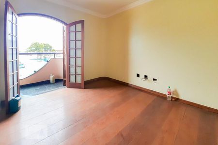 Casa à venda com 606m², 4 quartos e 6 vagasSuíte 2