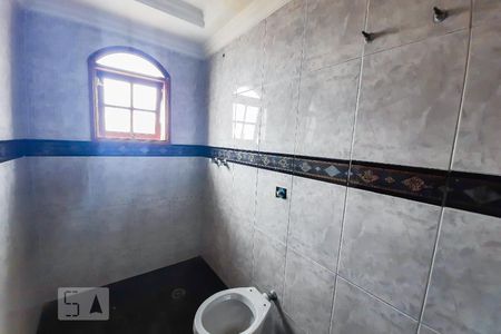 Casa à venda com 606m², 4 quartos e 6 vagasBanheiro da Suíte 4
