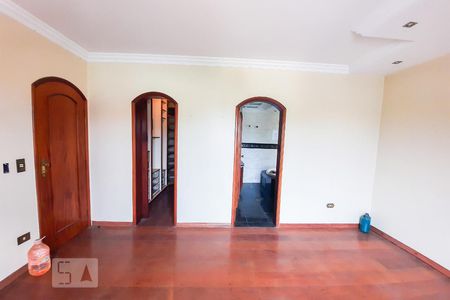 Casa à venda com 606m², 4 quartos e 6 vagasSuíte 1