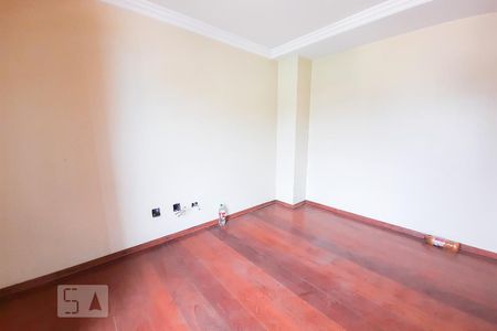 Casa à venda com 606m², 4 quartos e 6 vagasSuíte 2