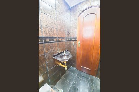 Casa à venda com 606m², 4 quartos e 6 vagasLavabo