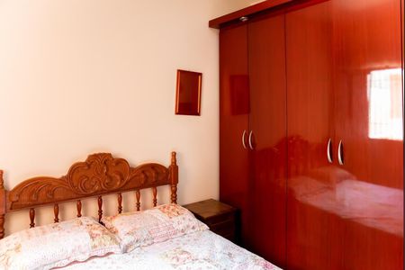 Casa à venda com 250m², 3 quartos e 4 vagas Casa à venda com 250m², 3 quartos e 4 vagasQuarto 3