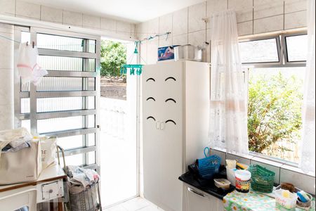 Casa à venda com 250m², 3 quartos e 4 vagas Casa à venda com 250m², 3 quartos e 4 vagasÁrea de Serviço