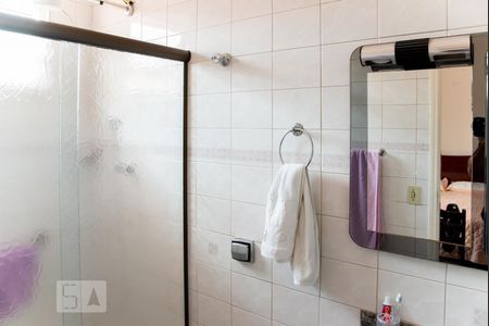 Casa à venda com 250m², 3 quartos e 4 vagas Casa à venda com 250m², 3 quartos e 4 vagasBanheiro da Suíte