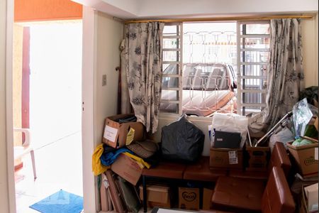 Casa à venda com 250m², 3 quartos e 4 vagas Casa à venda com 250m², 3 quartos e 4 vagasEscritório