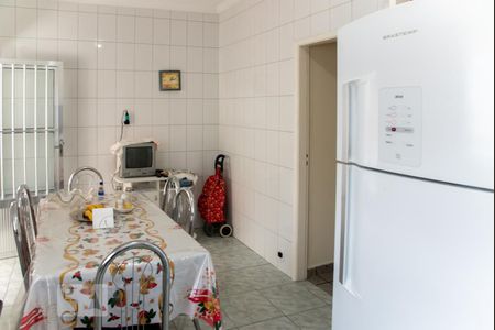 Casa à venda com 250m², 3 quartos e 4 vagas Casa à venda com 250m², 3 quartos e 4 vagasCozinha