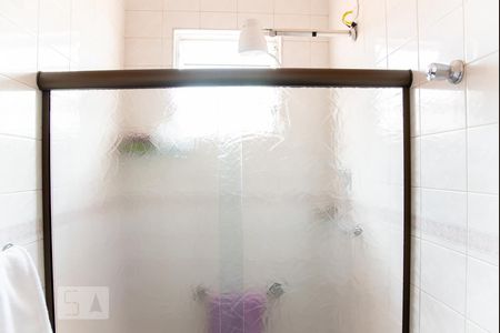 Casa à venda com 250m², 3 quartos e 4 vagas Casa à venda com 250m², 3 quartos e 4 vagasBanheiro da Suíte