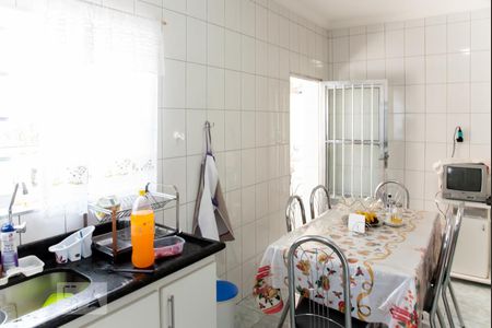 Casa à venda com 250m², 3 quartos e 4 vagas Casa à venda com 250m², 3 quartos e 4 vagasCozinha