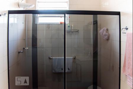 Casa à venda com 250m², 3 quartos e 4 vagas Casa à venda com 250m², 3 quartos e 4 vagasBanheiro 2