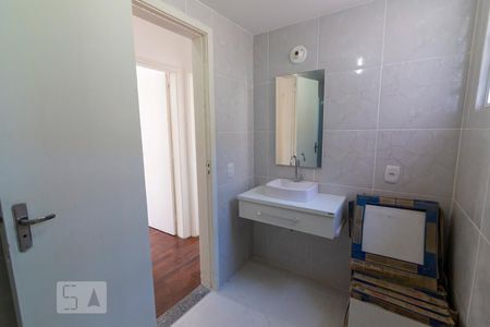 Apartamento à venda com 78m², 2 quartos e 2 vagasBanheiro