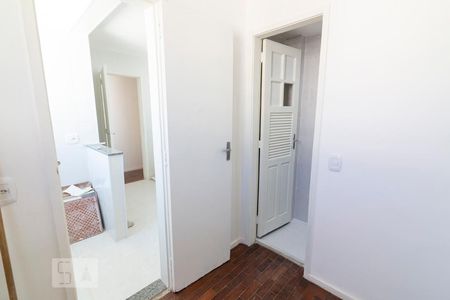 Apartamento à venda com 78m², 2 quartos e 2 vagasQuarto de Serviço