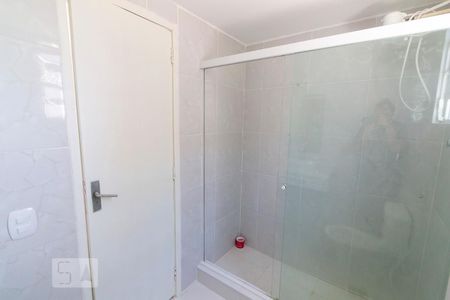 Apartamento à venda com 78m², 2 quartos e 2 vagasBanheiro da Suíte