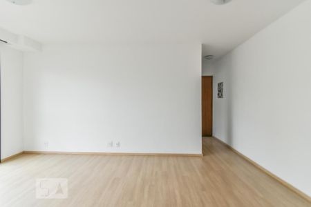 Apartamento à venda com 67m², 2 quartos e 1 vaga Apartamento à venda com 67m², 2 quartos e 1 vagaSala