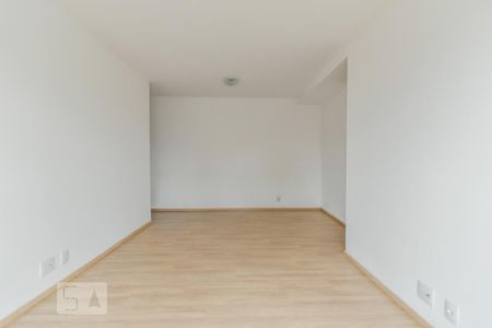 Apartamento à venda com 67m², 2 quartos e 1 vaga Apartamento à venda com 67m², 2 quartos e 1 vagaSala