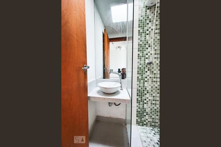 Casa de condomínio para alugar com 50m², 2 quartos e sem vagaBanheiro