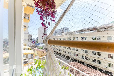 Apartamento para alugar com 82m², 2 quartos e 1 vagaVaranda