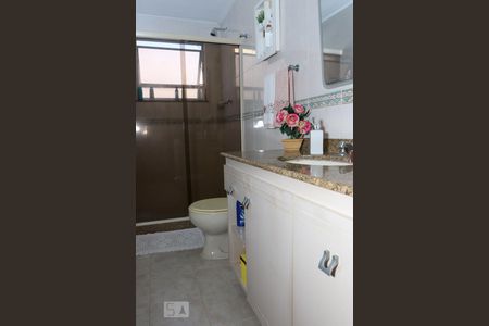 Apartamento à venda com 400m², 4 quartos e 2 vagas Apartamento à venda com 400m², 4 quartos e 2 vagasBanheiro