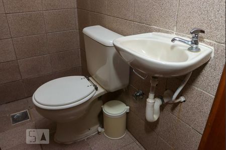 Apartamento à venda com 400m², 4 quartos e 2 vagas Apartamento à venda com 400m², 4 quartos e 2 vagasBanheiro do Quarto 3