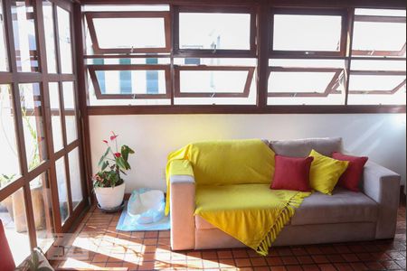 Apartamento à venda com 400m², 4 quartos e 2 vagas Apartamento à venda com 400m², 4 quartos e 2 vagasSala de Estar