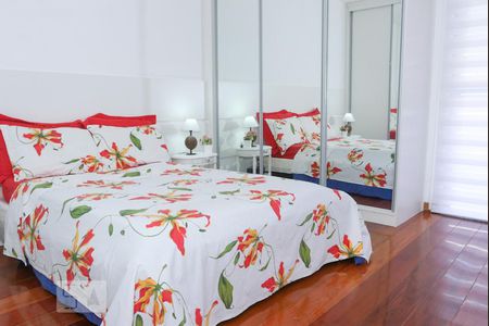 Apartamento à venda com 400m², 4 quartos e 2 vagas Apartamento à venda com 400m², 4 quartos e 2 vagasSuite 1