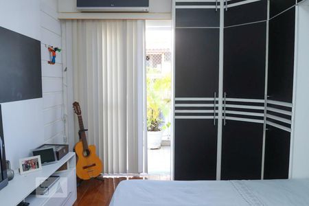 Apartamento à venda com 400m², 4 quartos e 2 vagas Apartamento à venda com 400m², 4 quartos e 2 vagasQuarto 3