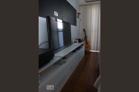 Apartamento à venda com 400m², 4 quartos e 2 vagas Apartamento à venda com 400m², 4 quartos e 2 vagasQuarto 3