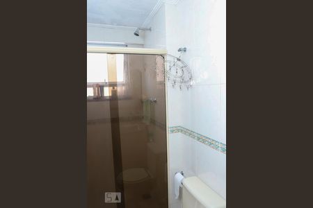 Apartamento à venda com 400m², 4 quartos e 2 vagas Apartamento à venda com 400m², 4 quartos e 2 vagasBanheiro da Suíte 1