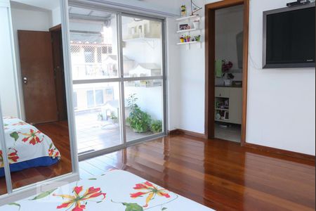 Apartamento à venda com 400m², 4 quartos e 2 vagas Apartamento à venda com 400m², 4 quartos e 2 vagasSuite 1