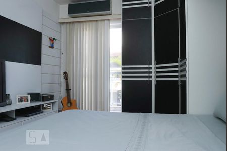 Apartamento à venda com 400m², 4 quartos e 2 vagas Apartamento à venda com 400m², 4 quartos e 2 vagasQuarto 3