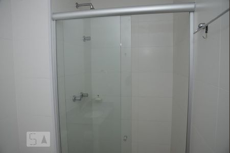 Apartamento à venda com 68m², 2 quartos e 1 vagaBanheiro Social