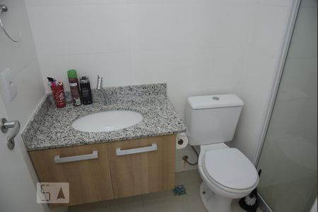 Apartamento à venda com 68m², 2 quartos e 1 vagaBanheiro Social