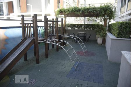 Apartamento à venda com 68m², 2 quartos e 1 vagaÁrea Comum - Playground