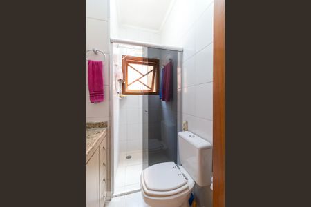 Casa à venda com 183m², 3 quartos e 2 vagasBanheiro quarto 3 suíte