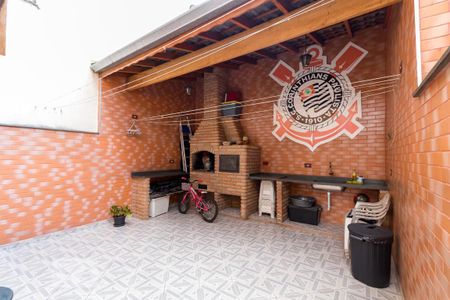 Casa à venda com 183m², 3 quartos e 2 vagasChurrasqueira e quintal