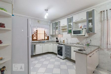 Casa à venda com 183m², 3 quartos e 2 vagasCozinha