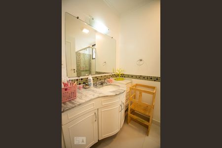 banheiro de apartamento para alugar com 3 quartos, 170m² em Jardim Paraíso, Campinas