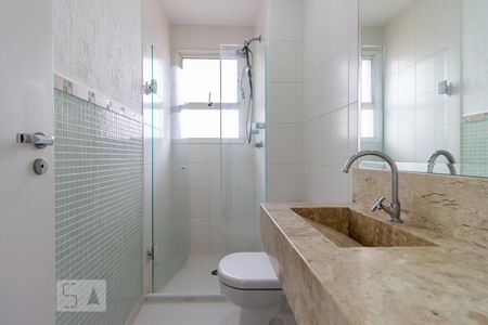Apartamento à venda com 178m², 2 quartos e 2 vagasBanheiro da Suíte