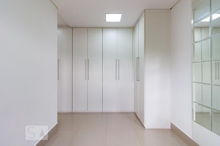 Apartamento à venda com 178m², 2 quartos e 2 vagasSuíte