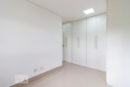 Apartamento à venda com 178m², 2 quartos e 2 vagasSuíte